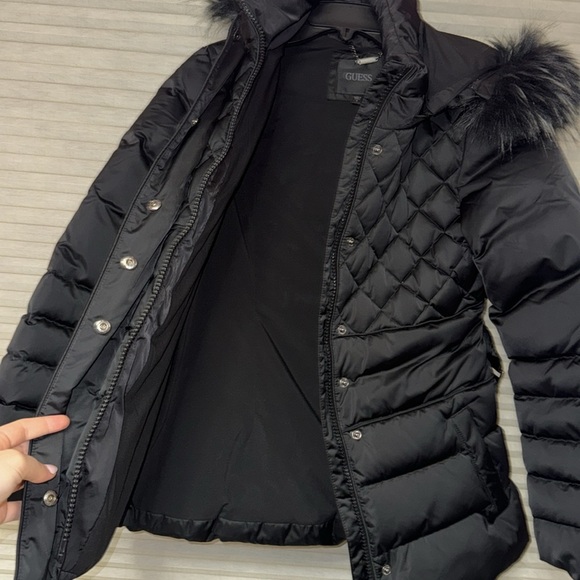 GUESS Women's Puffer Jacket - Picture 8 of 13
